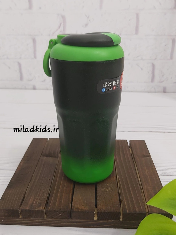 تراول ماگ نیم لیتری دو جداره آسان نوش رنگ سبز مشکی