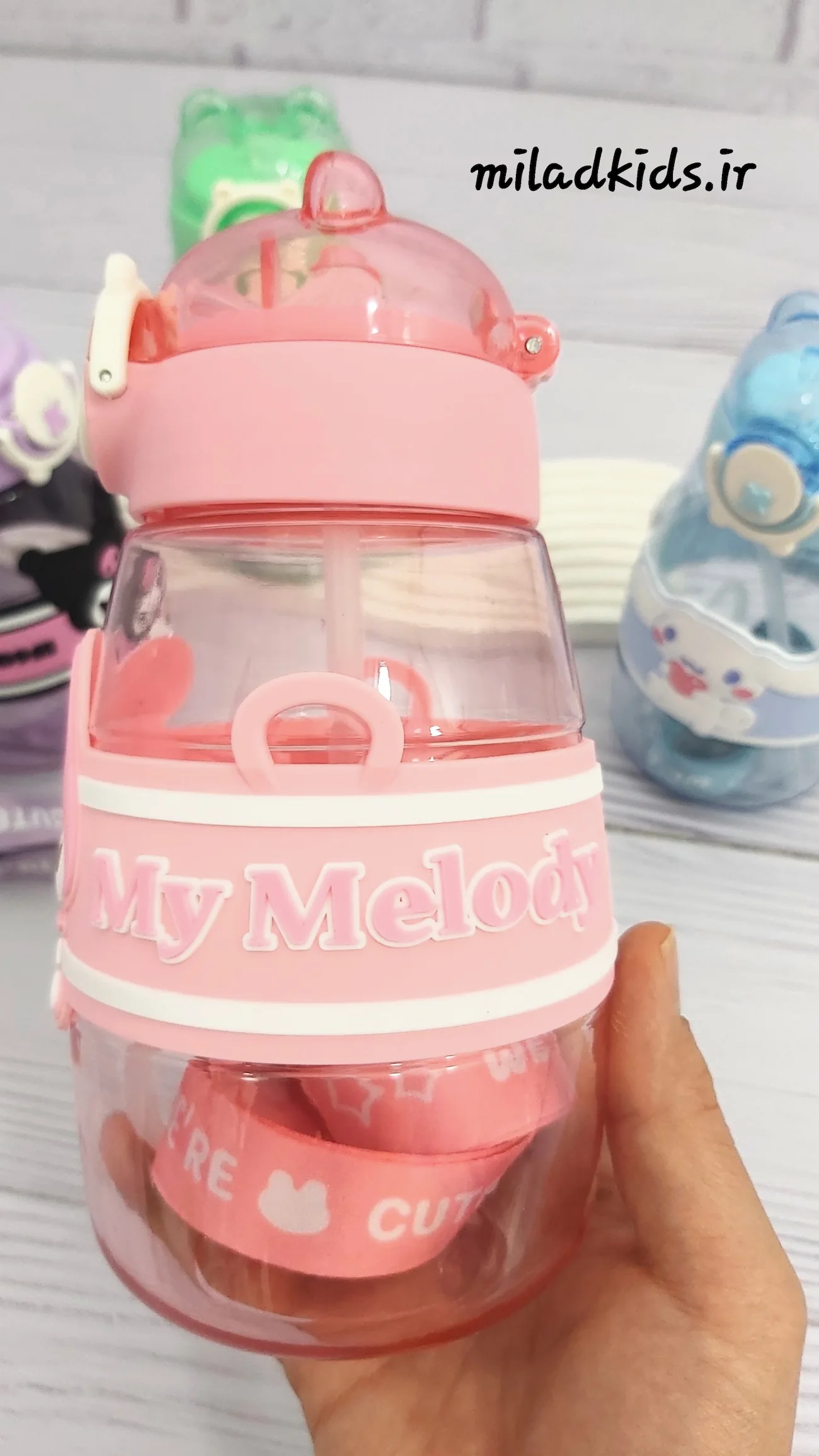 قمقمه دور سیلیکونی نی دار طرح مای ملودی طرح پشت محصول