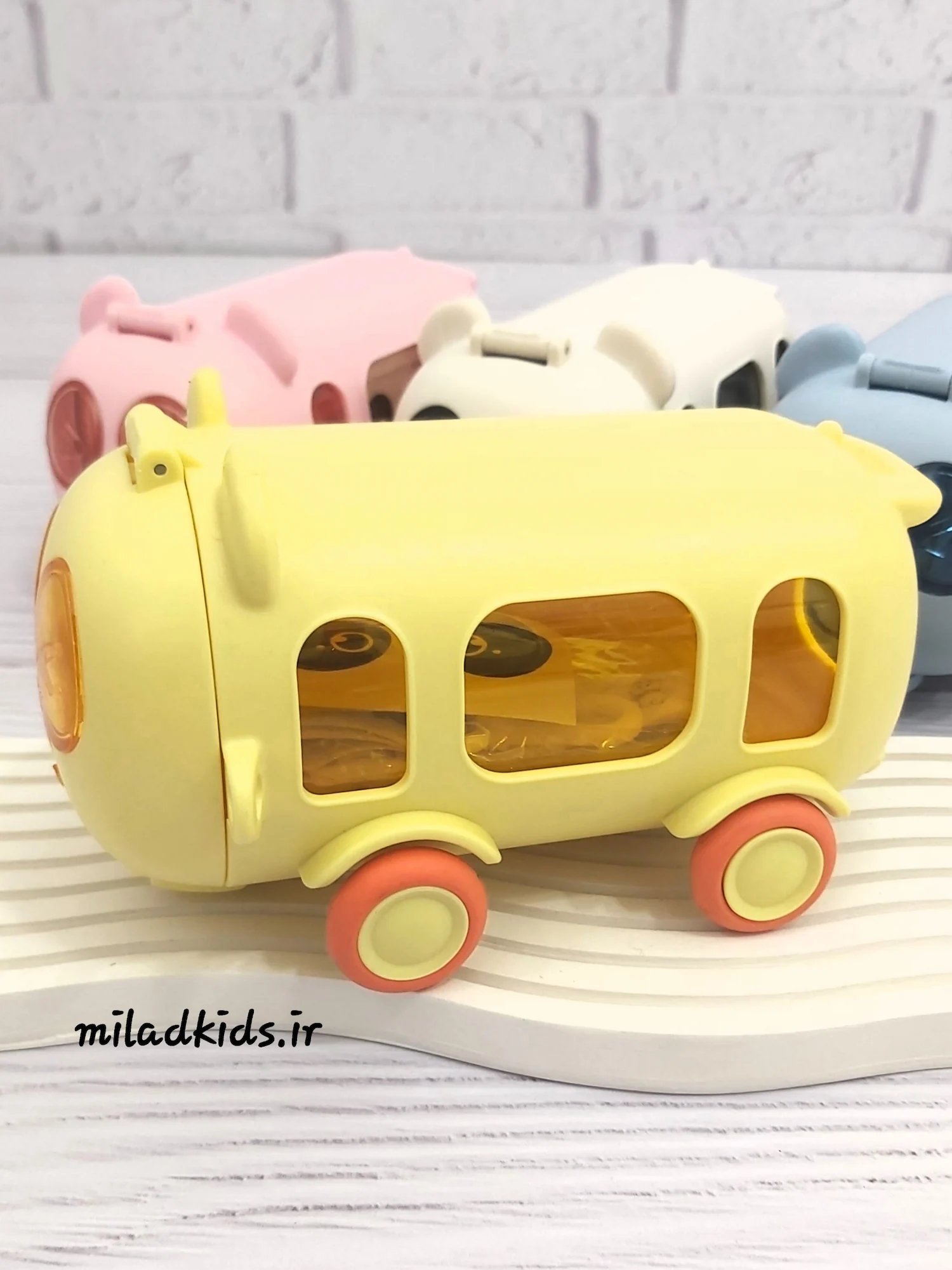 قمقمه فانتزی کودک اتوبوسی طرح پاندا رنگ زرد