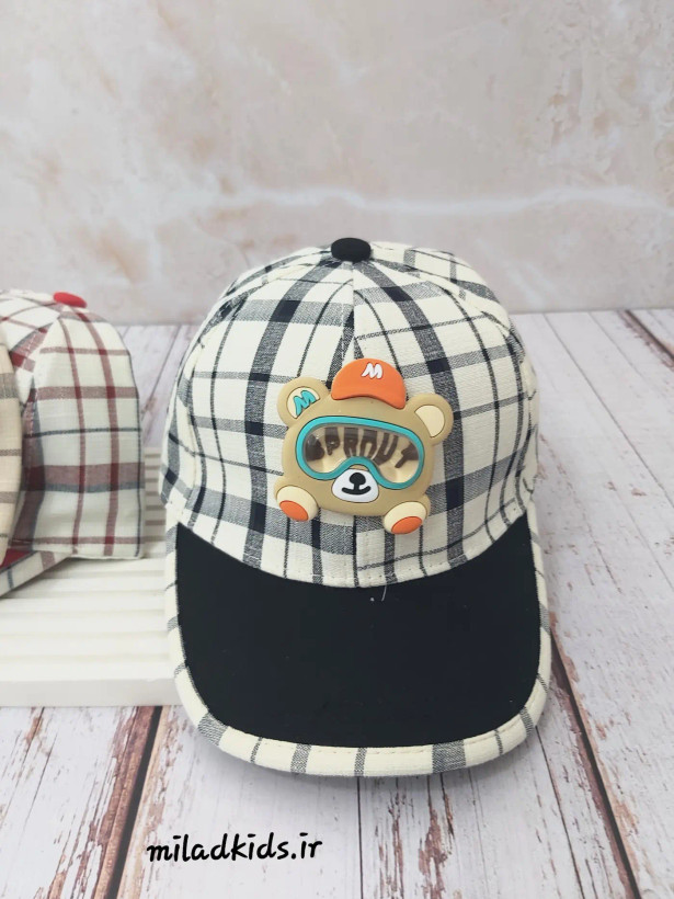 کلاه فانتزی کودک مدل بیسبالی (کپ) چهار خانه با عروسک متحرک برجسته رنگ مشکی