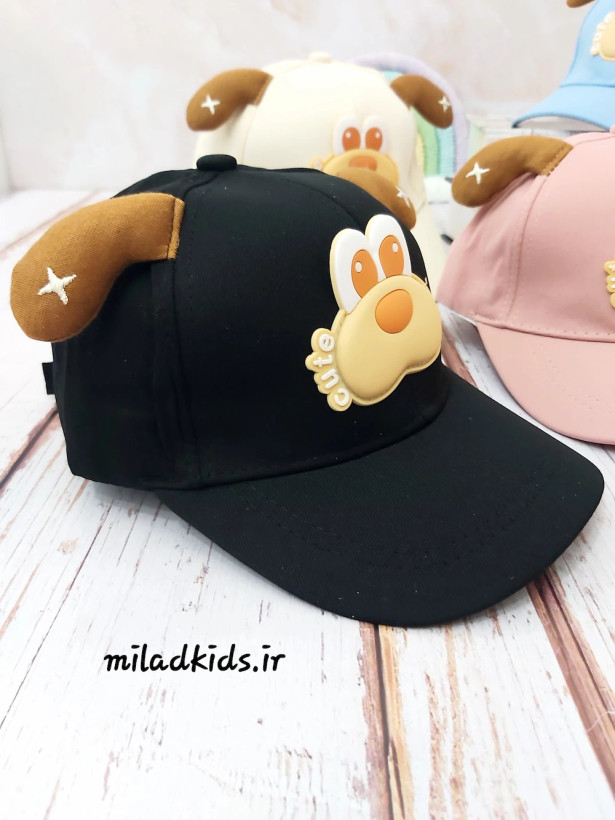نمای نیمرخ کلاه کتان کودک کپ طرح سگ گوش دار رنگ مشکی
