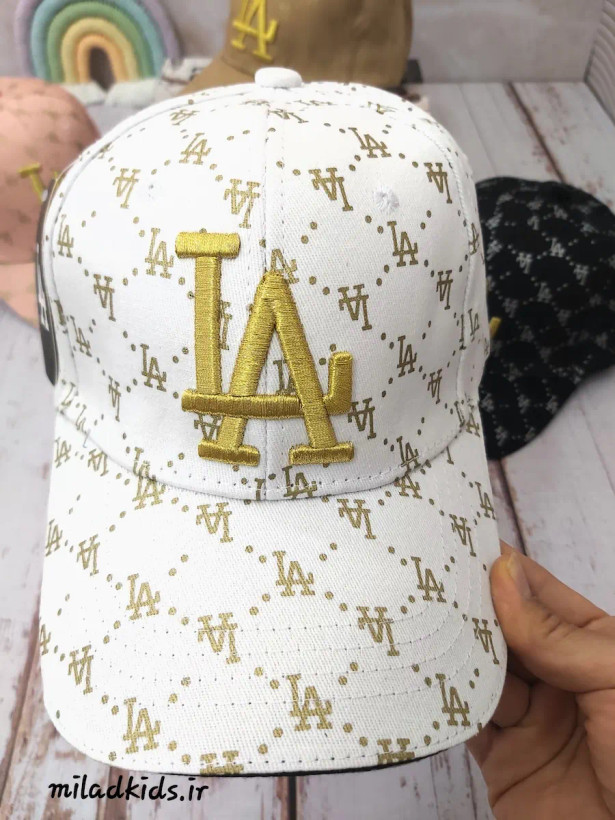 نمای روبرو کلاه کتان نقاب دار مدل LA رنگ سفید