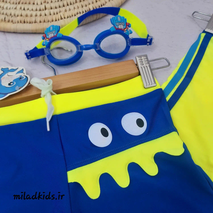 نمای نزدیک طرح فانتزی شورت شنای کودک