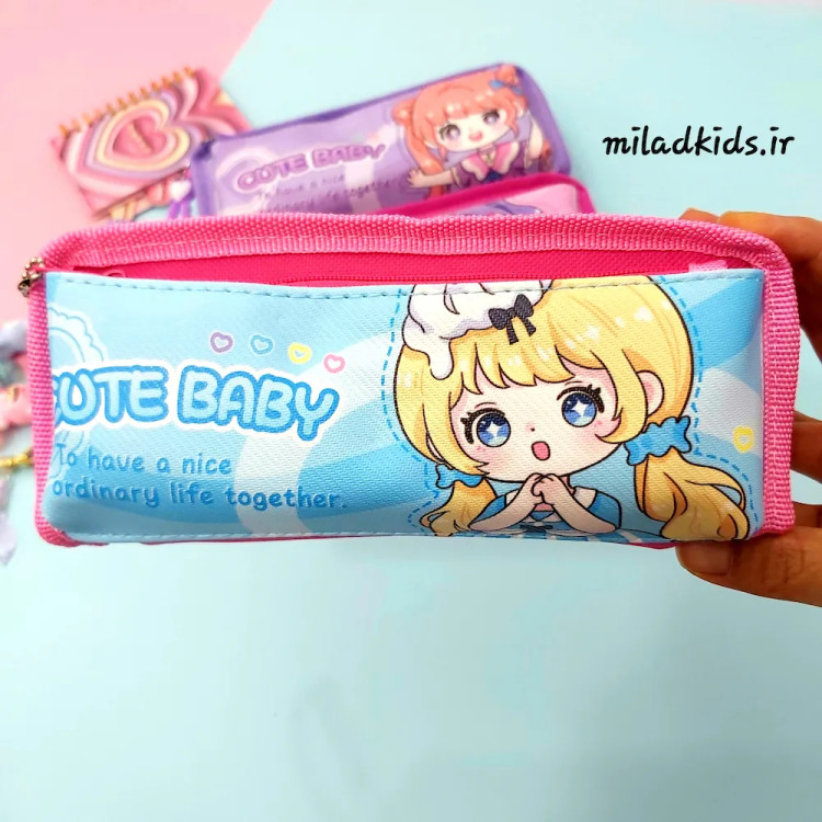 جامدادی بچگانه دو زیپ آویزدار طرح دختر انیمه ای رنگ صورتی
