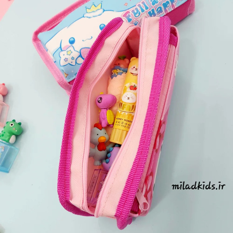 فضای داخلی زیپ بزرگ جامدادی پارچه ای بچه گانه طرح سانریو