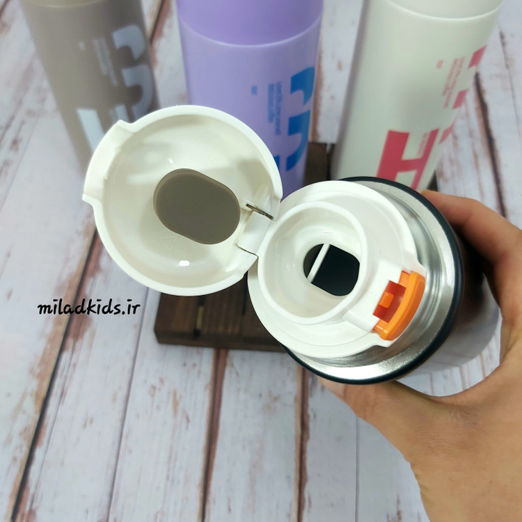 لبی آسان نوش و درب دکمه ای تراول ماگ لیوان دار طرح HS حجم 500 میلی لیتر