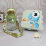 ظرف غذا پلاستیکی طرح دینو در کنار قمقه خرسی استیکردار