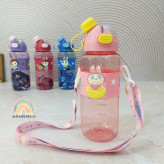 قمقمه دو درب لبوبو با بند بلند طرح دار قابل تنظیم رنگ صورتی